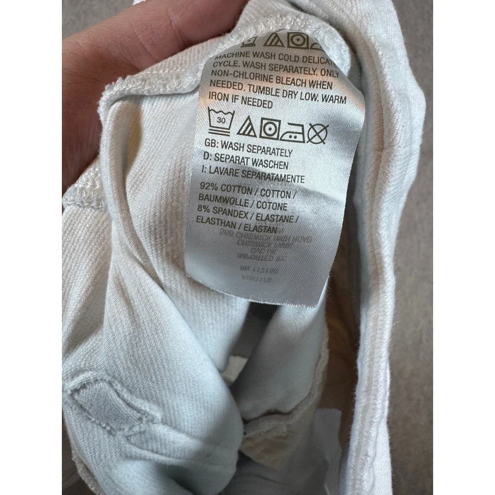 k255. Belle by Kim Gravel White Denim Pull-On Shorts Size 16 Stretch